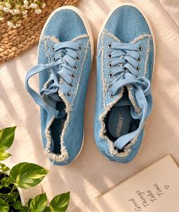 Cute Denim Frayed Patch work Sneakers✨👟