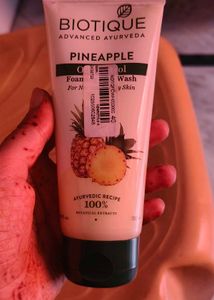 Biotique Pineapple Foaming Face Wash