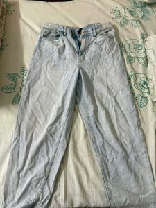 H&M Light Wash Mom fit Wide Leg Jeans