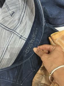 Classic Dark Wash  Jeans  London castel