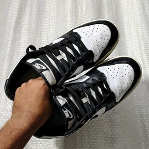 Nike Dunk Low "Panda"