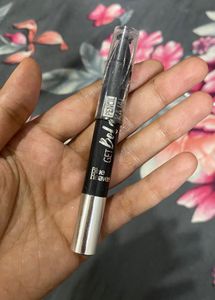 Blue Heaven Kajal Pencil + white eyeliner
