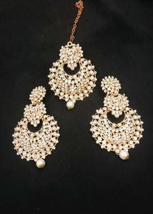 Chandbali Earring &amp;Tikka Set with free stud earri