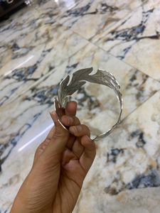 Leaf Design Cuff Bracelet