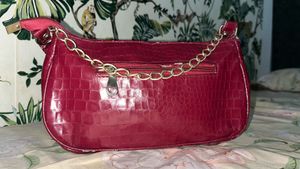 Chic Red Croc Embossed Hobo Bag