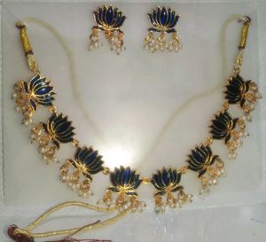 Lotus Blossom Necklace &amp; Earring Set🤍