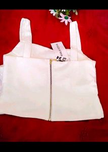 Chic White Cropped Top