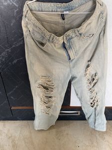 H&M Light Wash Distressed Jeans