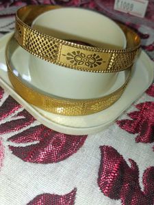 Elegant Gold Bangles Set
