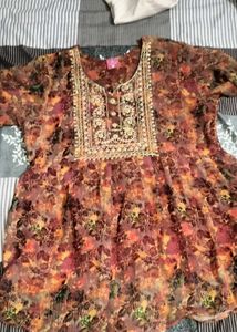 Embroidered Floral Kurta