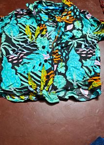 Vibrant Tropical Print Button-Up Shirt