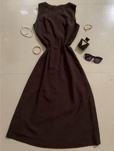 Chic Sleeveless Maxi Dress