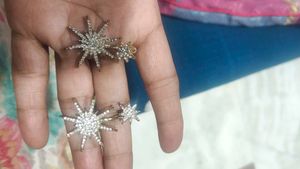nag setting Earrings