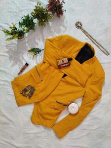 Chic Yellow Blazer with Zipper Accents