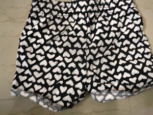 Okie-Dokie Brand - Black &amp; White Heart print Short