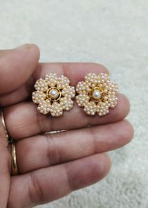 Pearl Studs