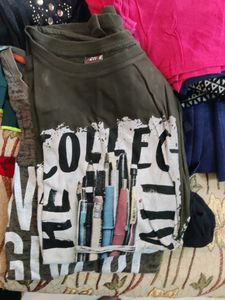 Graphic Print T-Shirts Size L REGULAR