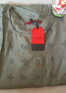 Paachi Green Printed Branded Kurta With 3/4 Sleeves