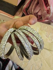 6 Sparkling Rhinestone Bangle Set