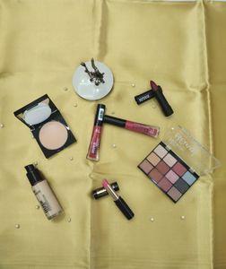 Blue Heaven Makeup Combo