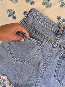 Stylish Denim Cut-Off Shorts