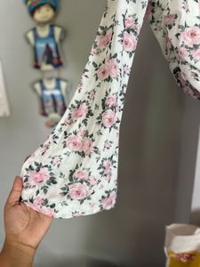 Floral Print Bell Sleeve Top