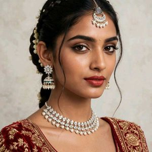 Stunning Pearl & Diamond Necklace Set
