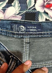 Light Wash Skinny Fit Jeans