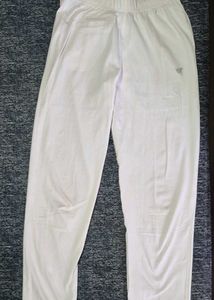 Comfortable White leggings