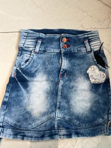 Cute Denim &amp; Pink Skirts (2 pcs)