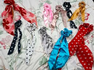 Stylish long Scrunchies with Scarves (Set of 8)