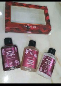 The Love Co Japanese Cherry Blossom Set