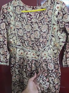 Beautiful Embroidered Kurta straight fit