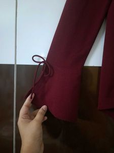 Women's Maroon Top L