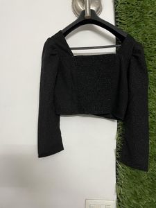 Carlton London Black Crop Top