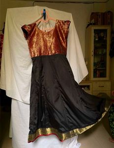 Elegant Black &amp; Gold Ethnic kurta
