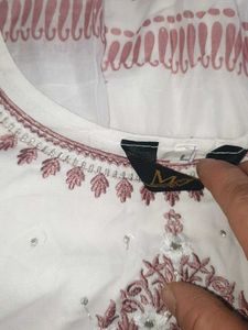 brand new freshWhite &amp; Pink Embroidered K