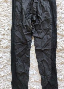 XCVI Wearables Active Slim Leggings ✨