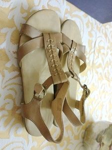 Ladies Comfortable Sandals