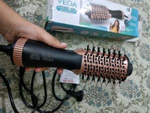 Vega Hair Dryer Brush