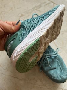 Carlton Footwear Teal Sneakers