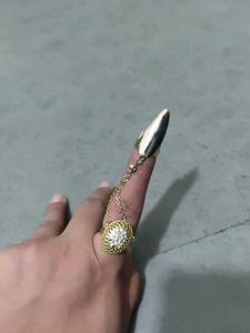 Glamorous Gold Chain Ring with Rhinestones