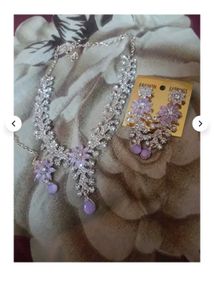 Sparkling Necklace and Earring Set