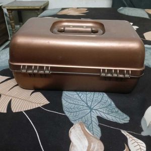 cosmetics organizer