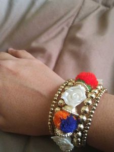 Gold Tone Flower Bangle