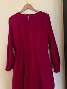 Elegant Magenta Midi Dress