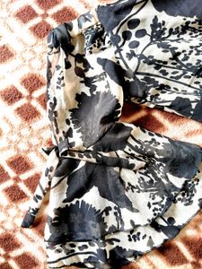 Chic Cold Shoulder Floral Print Top