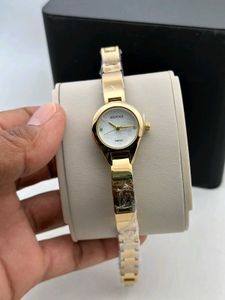 GUCCI*❣️🔸 *LADIES WATCH*🔸 *GOOD QUALITY