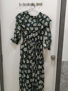 *New*Floral Midi Dress with Ruffle Collar