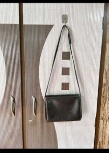 Chic Black Leather Crossbody Bag